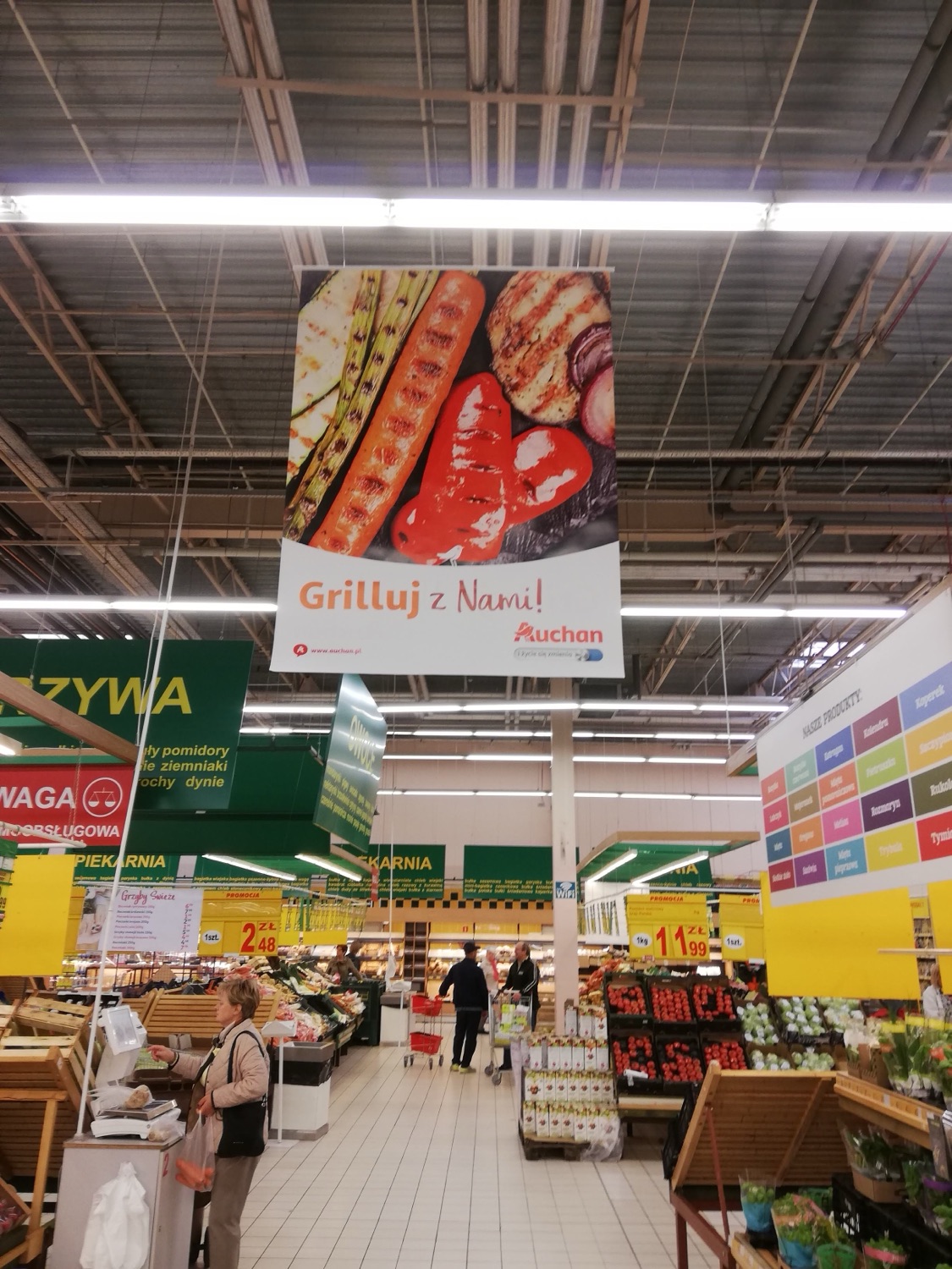 My grilled-vegetables photograph used on an Auchan supermarket in-store 'Grilluj z Nami' banner